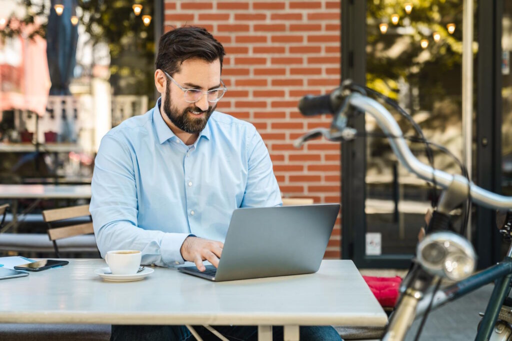 Jakość wyświetlacza to kolejna cecha, która wyróżnia Lenovo ThinkPad na tle innych laptopów biznesowych